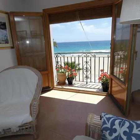 Apartment Ar3b, Arsenal Barry, En Primera Linea
